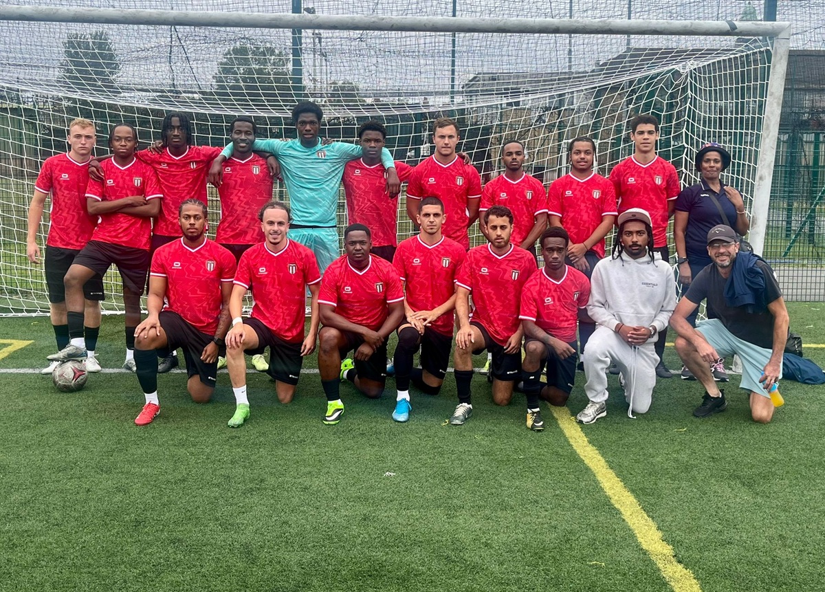 1st Team team photo